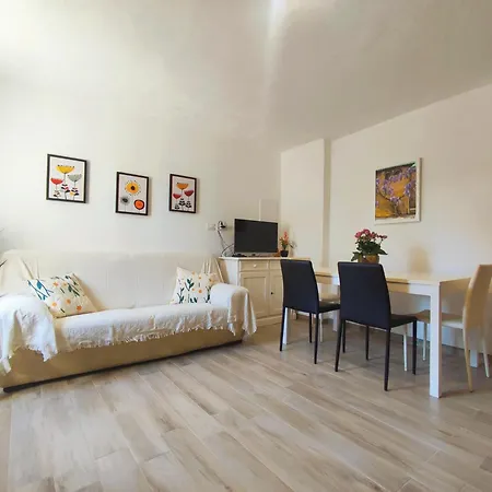 Tuscany Hills La Veduta * تْشيرتالدو